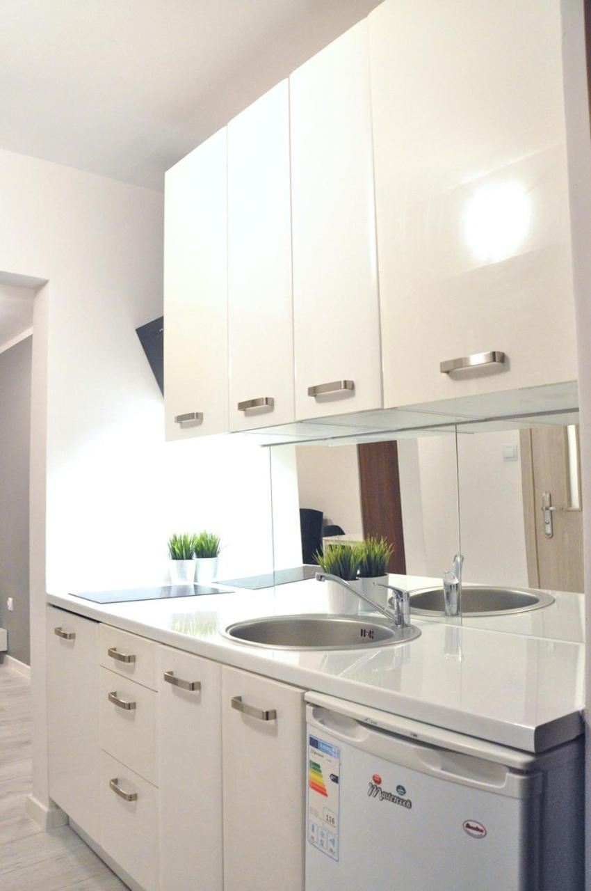 Apartament And Comfy Close To Old Town And Metro. *