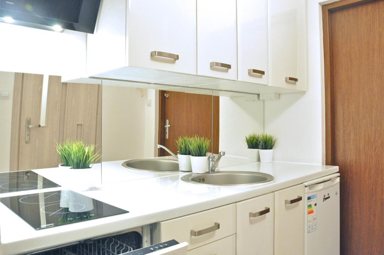 And Comfy Close To Old Town And Metro. Appartamento Varsavia